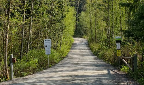 A picture of the park gate from allan road at chilliwack community forest (off-leash trails), chilliwack, bc (7)