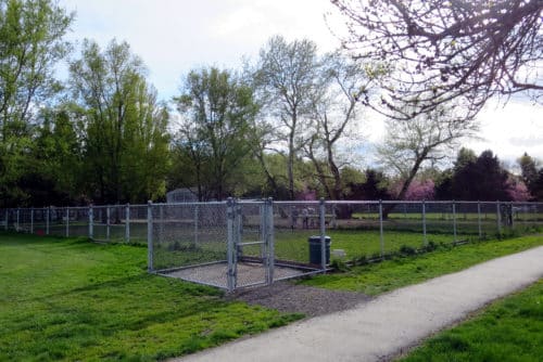 A picture of the entrance to the dog park in steveston community park