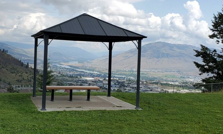 Aberdeen Hills Off Leash Dog Park Kamloops BC 3 768x461